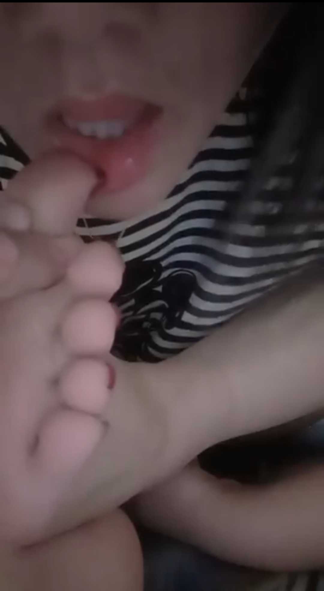 095900f18zn82yy3n1mfgv