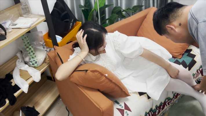 第五风格-00后鲨鱼酱被勒晕舔脚